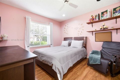 Купить виллу или дом в Мирамар, Флорида 4 спальни, 186.73м2, № 2042933 - фото 25