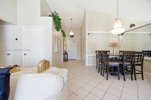 Купить виллу или дом в Мирамар, Флорида 4 спальни, 186.73м2, № 2042933 - фото 17