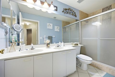 Купить виллу или дом в Мирамар, Флорида 4 спальни, 186.73м2, № 2042933 - фото 27