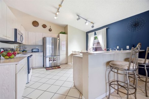 Купить виллу или дом в Мирамар, Флорида 4 спальни, 186.73м2, № 2042933 - фото 4