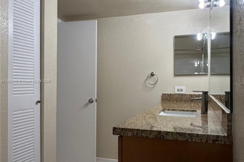 Copropriété à louer à Margate, Floride: 1 chambre, 66.15 m2 № 1954121 - photo 11