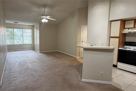Copropriété à louer à Margate, Floride: 1 chambre, 66.15 m2 № 1954121 - photo 2