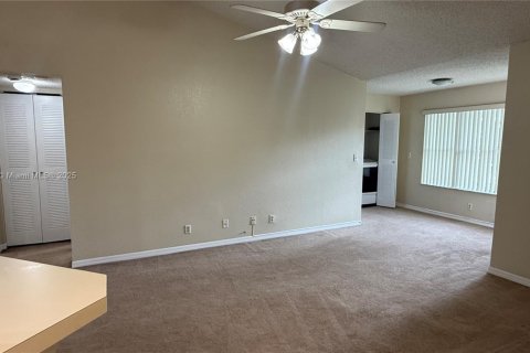 Copropriété à louer à Margate, Floride: 1 chambre, 66.15 m2 № 1954121 - photo 6