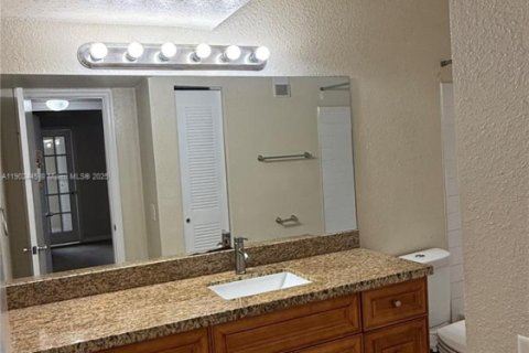 Copropriété à louer à Margate, Floride: 1 chambre, 66.15 m2 № 1954121 - photo 12