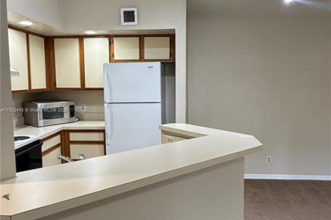 Copropriété à louer à Margate, Floride: 1 chambre, 66.15 m2 № 1954121 - photo 5