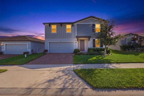 Villa ou maison à Davenport, Floride 4 chambres, 217.39 m2 № 2430529