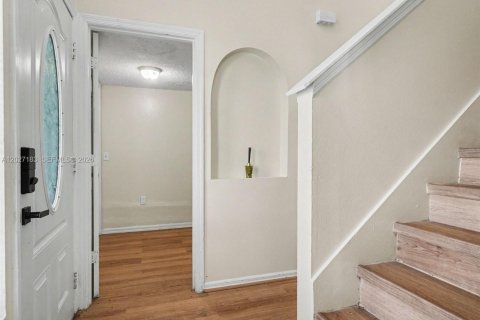 Villa ou maison à vendre à Kissimmee, Floride: 4 chambres № 2281464 - photo 5