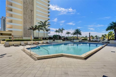 Copropriété à vendre à Miami Beach, Floride: 2 chambres, 110.55 m2 № 2060683 - photo 29