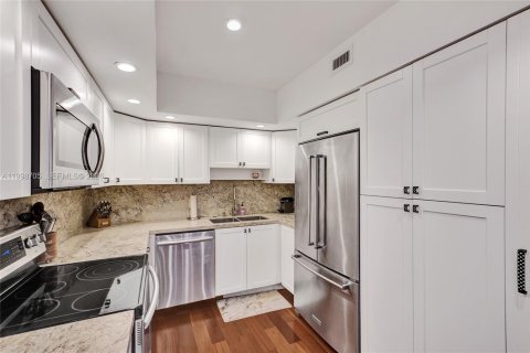 Copropriété à vendre à Miami Beach, Floride: 2 chambres, 110.55 m2 № 2060683 - photo 8