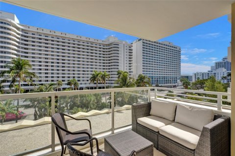 Copropriété à vendre à Miami Beach, Floride: 2 chambres, 110.55 m2 № 2060683 - photo 19