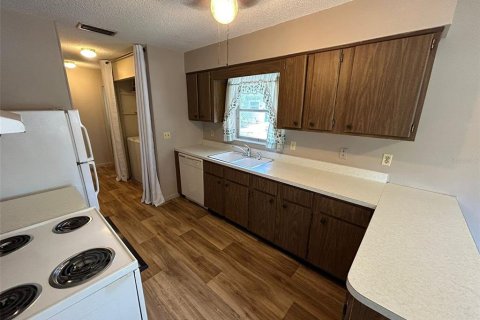 Commercial property in Gulfport, Florida 2 bedrooms, 300.91 sq.m. № 1650764 - photo 15