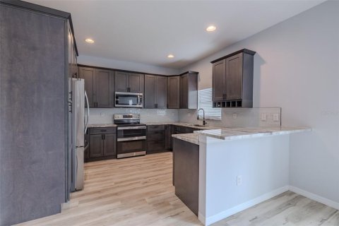 Villa ou maison à vendre à Riverview, Floride: 4 chambres, 263.01 m2 № 2356452 - photo 15