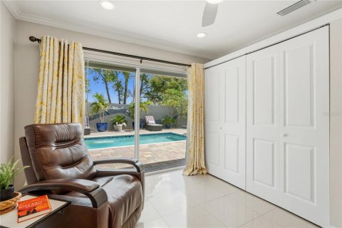 Casa en venta en Tampa, Florida, 4 dormitorios, 181.53 m2 № 2396581 - foto 18