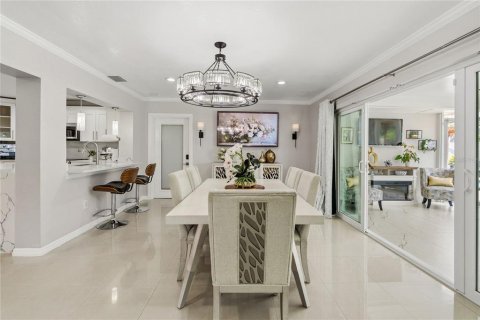 Casa en venta en Tampa, Florida, 4 dormitorios, 181.53 m2 № 2396581 - foto 14