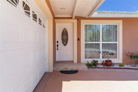 Casa en venta en Tampa, Florida, 4 dormitorios, 181.53 m2 № 2396581 - foto 4