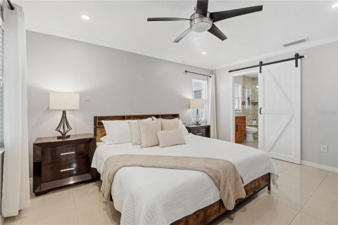 Casa en venta en Tampa, Florida, 4 dormitorios, 181.53 m2 № 2396581 - foto 20