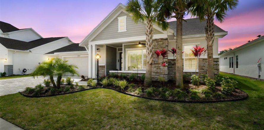 Casa en Odessa, Florida 5 dormitorios, 353.21 m2 № 1815624