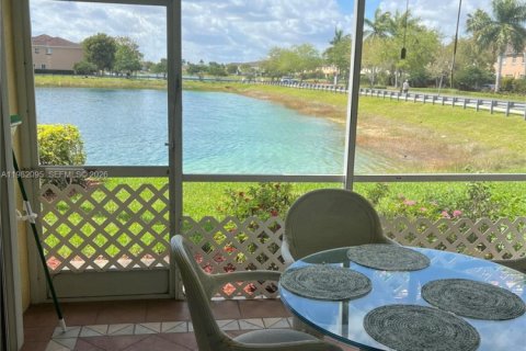 Condo in Homestead, Florida, 3 bedrooms  № 2045016 - photo 10