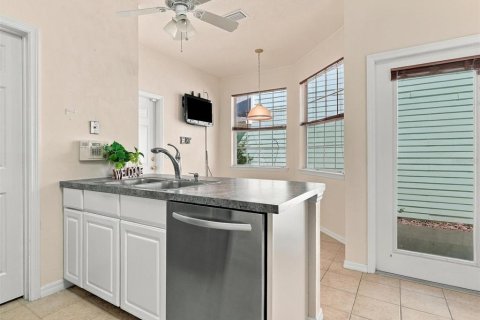 House in Gainesville, Florida 3 bedrooms, 168.71 sq.m. № 2428831 - photo 25