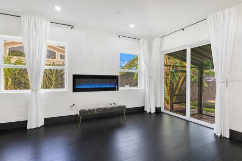 Casa en alquiler en Winter Park, Florida, 3 dormitorios, 124.95 m2 № 2202102 - foto 17