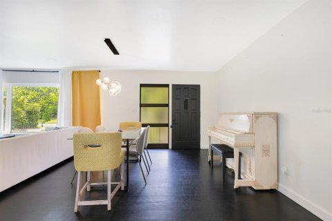 Casa en alquiler en Winter Park, Florida, 3 dormitorios, 124.95 m2 № 2202102 - foto 11