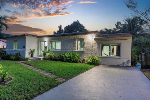 Villa ou maison à vendre à Miami Shores, Floride: 4 chambres, 125.05 m2 № 1944823 - photo 4