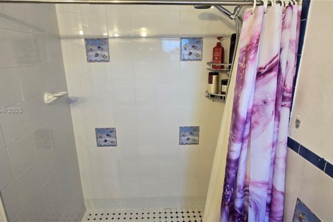 Condominio en venta en Miami, Florida, 1 dormitorio, 74.14 m2 № 1845638 - foto 9