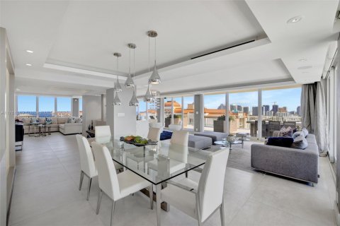 Condo in Fort Lauderdale, Florida, 3 bedrooms  № 1692051 - photo 29