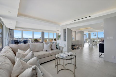 Condo in Fort Lauderdale, Florida, 3 bedrooms  № 1692051 - photo 8
