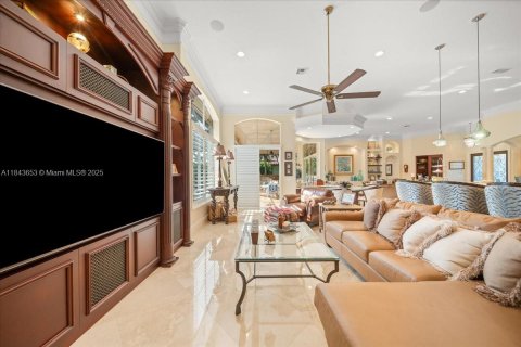 House in Weston, Florida 5 bedrooms, 402.08 sq.m. № 1842354 - photo 13
