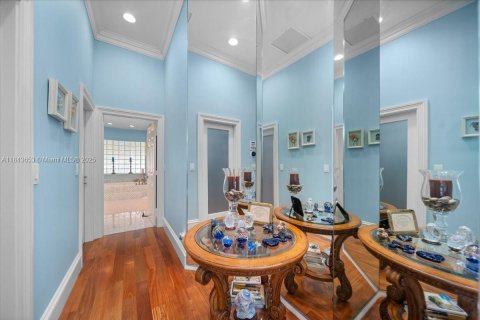 House in Weston, Florida 5 bedrooms, 402.08 sq.m. № 1842354 - photo 27