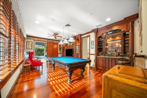 House in Weston, Florida 5 bedrooms, 402.08 sq.m. № 1842354 - photo 17