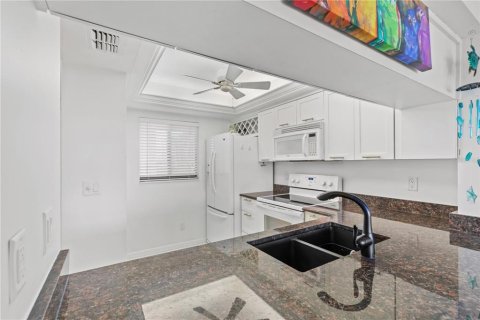 Купить кондоминиум в Форт-Майерс-Бич, Флорида 3 комнаты, 75.34м2, № 2396048 - фото 5