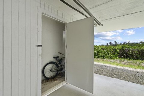 Купить кондоминиум в Форт-Майерс-Бич, Флорида 3 комнаты, 75.34м2, № 2396048 - фото 21