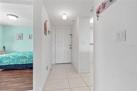 Купить кондоминиум в Форт-Майерс-Бич, Флорида 3 комнаты, 75.34м2, № 2396048 - фото 14