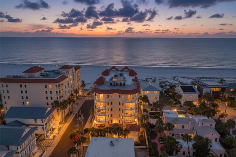 Copropriété à vendre à Clearwater, Floride: 3 chambres, 208.75 m2 № 2377964 - photo 2