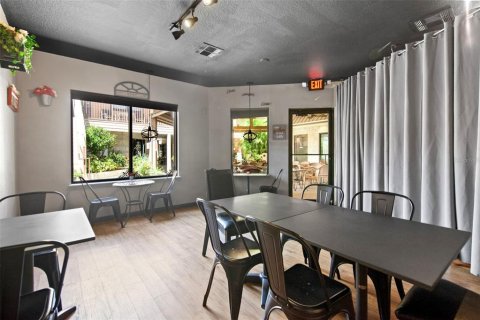 Propiedad comercial en venta en New Smyrna Beach, Florida № 1913107 - foto 14