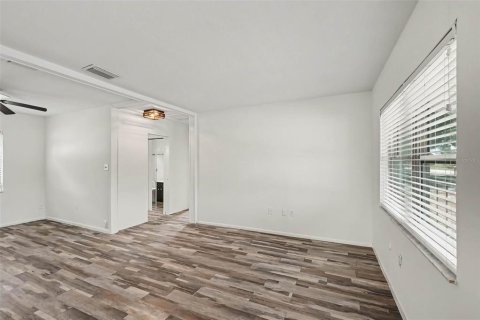 House in Apollo Beach, Florida 2 bedrooms, 85.47 sq.m. № 2224629 - photo 4