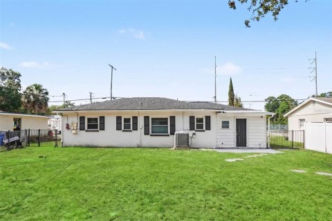House in Apollo Beach, Florida 2 bedrooms, 85.47 sq.m. № 2224629 - photo 27