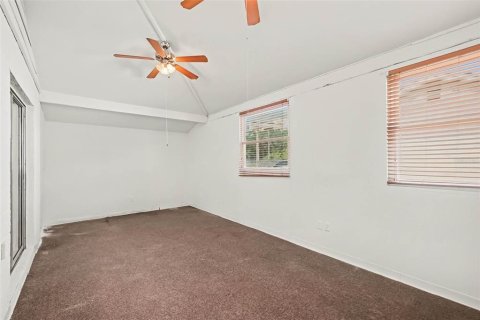 House in Apollo Beach, Florida 2 bedrooms, 85.47 sq.m. № 2224629 - photo 9