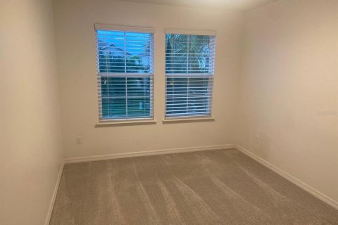 House in Kissimmee, Florida 4 bedrooms, 217.21 sq.m. № 2214820 - photo 12