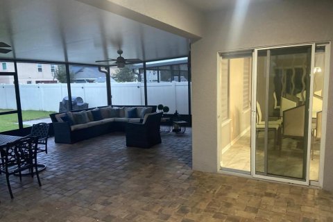 House in Kissimmee, Florida 4 bedrooms, 217.21 sq.m. № 2214820 - photo 21