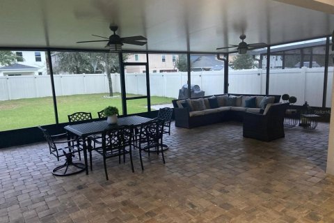 House in Kissimmee, Florida 4 bedrooms, 217.21 sq.m. № 2214820 - photo 20