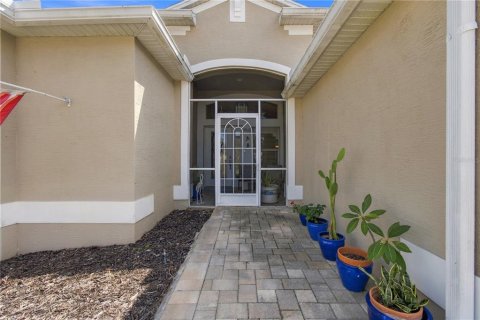 Villa ou maison à vendre à Hudson, Floride: 2 chambres, 190.26 m2 № 2394378 - photo 2