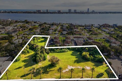 Land in South Daytona, Florida № 2115915 - photo 13