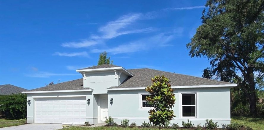 House in Palm Coast, Florida 4 bedrooms, 153.66 sq.m. № 1801781