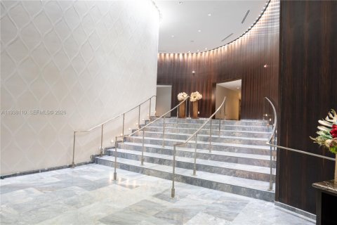 Condominio en venta en Sunny Isles Beach, Florida, 2 dormitorios, 129.69 m2 № 1996375 - foto 29