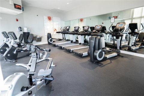 Condominio en venta en Sunny Isles Beach, Florida, 2 dormitorios, 129.69 m2 № 1996375 - foto 24