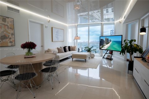 Condo à Sunny Isles Beach, Floride, 2 chambres  № 1996375
