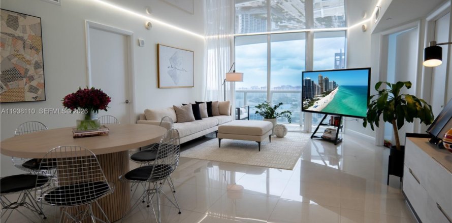 Condominio en Sunny Isles Beach, Florida, 2 dormitorios  № 1996375